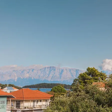 Dionysos Lefkas 3* نيدري