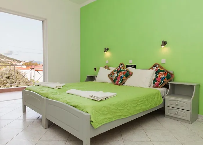 Lägenhetshotell Dionysos Lefkas 3*