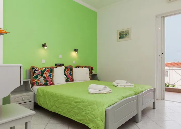 Dionysos Lefkas Lägenhetshotell Nidhrion