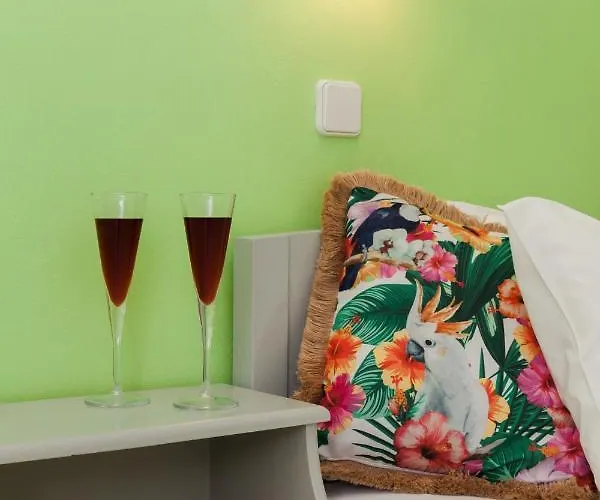 Dionysos Lefkas 3* Nidhrion