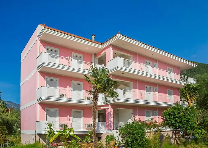 Dionysos Lefkas Lägenhetshotell 3*