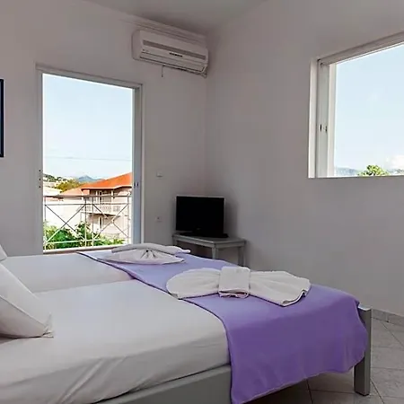Dionysos Lefkas Hotel apartamentowy 3*